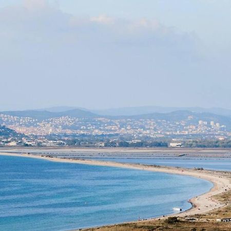 Le Cocon Hyerois Apartment Hyeres Bagian luar foto