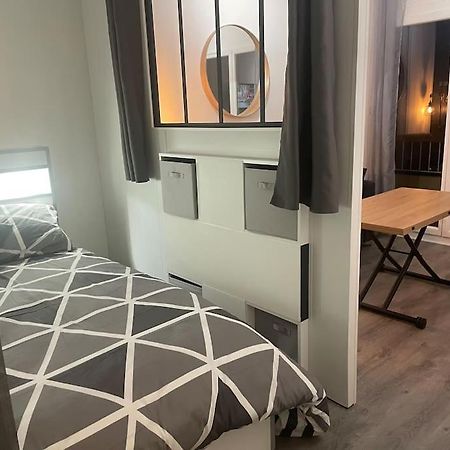 Le Cocon Hyerois Apartment Hyeres Bagian luar foto